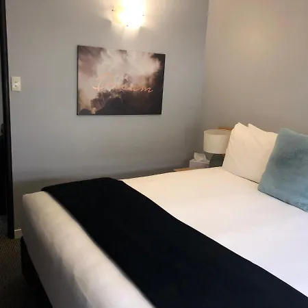 Hacienda Motor Lodge Palmerston North Exterior photo