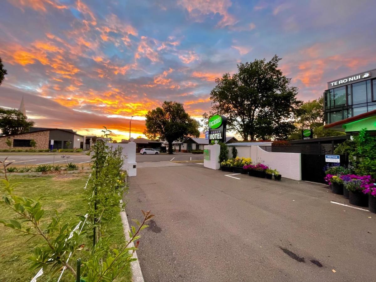 Motel Hacienda Motor 4*